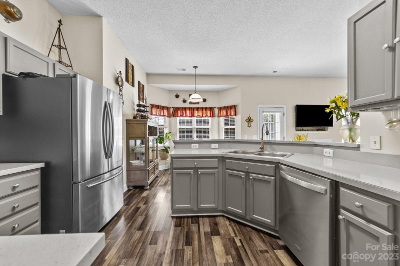 Property image 5 at 832 Murphy Hill Place, Charlotte, NC 28214