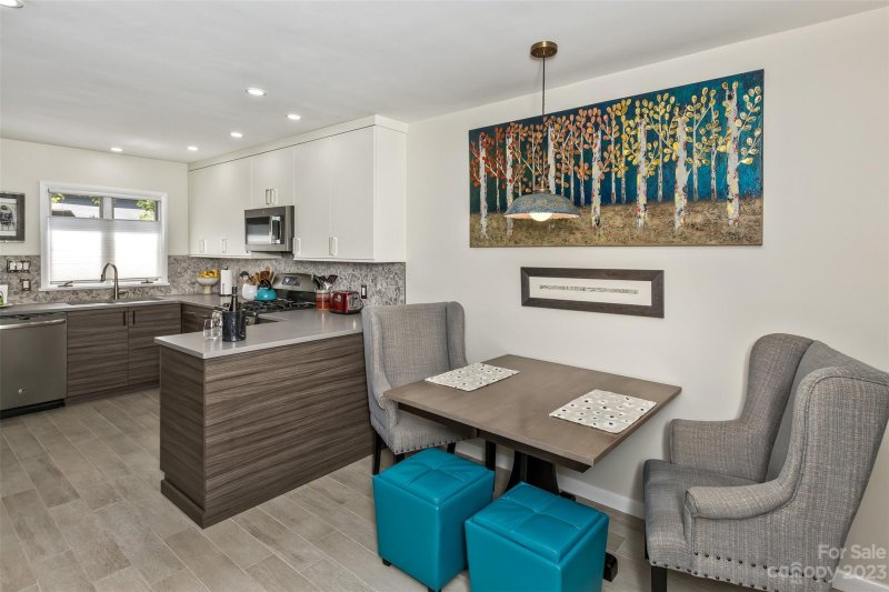 Property image 4 at 459 Crowfields Drive, Asheville, NC 28803