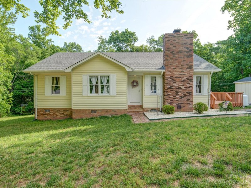 Property image 2 at 2707 Bobwhite Circle, Wingate, NC 28174