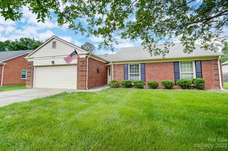 Property image 2 at 7532 Yellow Pine Court, Charlotte, NC 28277