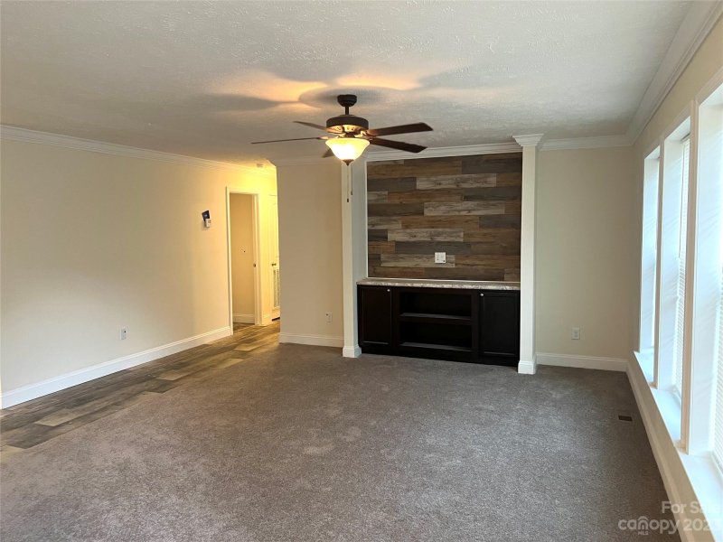 Property image 2 of 5716 Dalmatian Street in Plank Estates, Iron Station, NC 28080