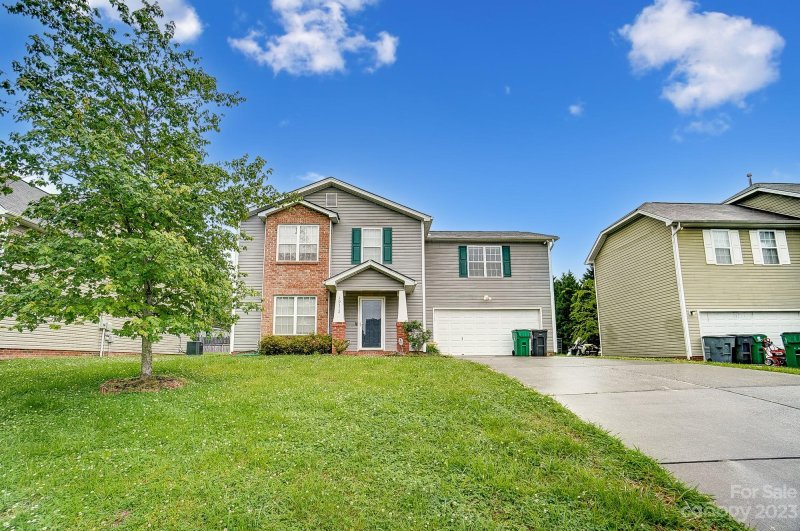 Property image 3 at 10312 Bearwallow Court, Charlotte, NC 28213