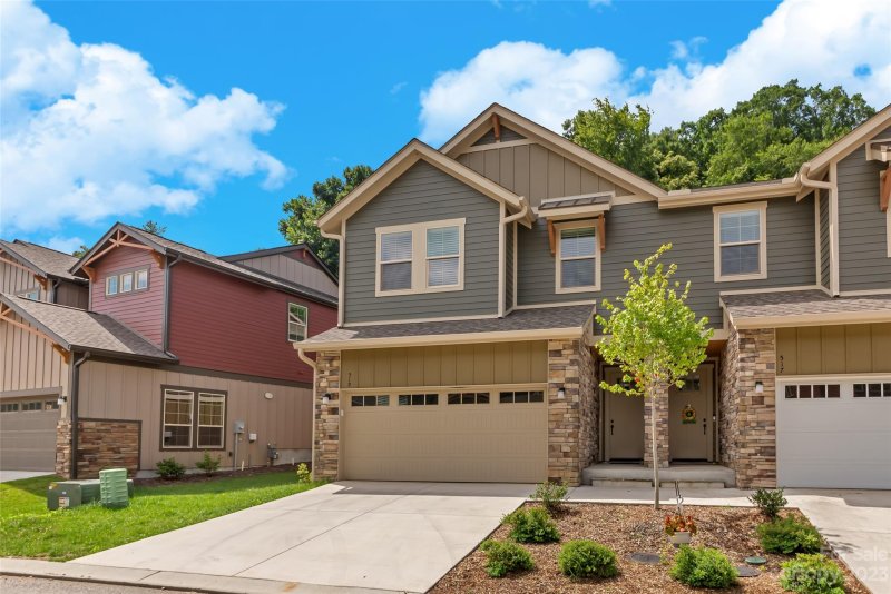 Property image 2 at 519 Sweet Birch Park Lane, Black Mountain, NC 28711