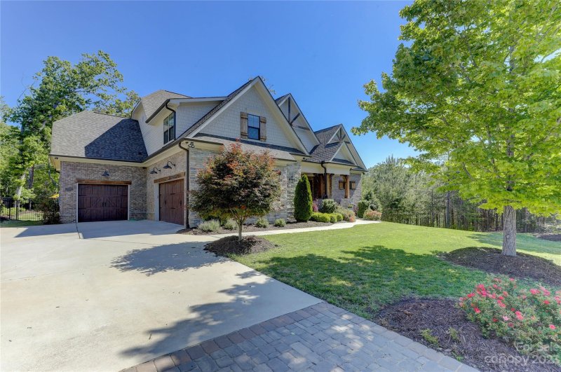 Property image 2 at 16534 Bastille Drive, Charlotte, NC 28278