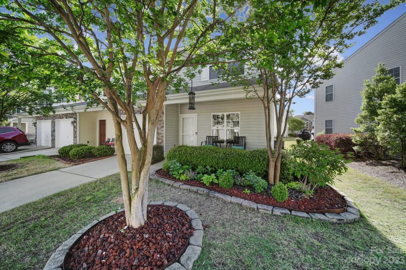 Property image 2 at 14040 Singleleaf Lane, Charlotte, NC 28278