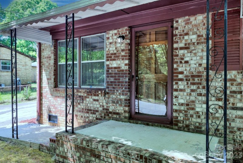 Property image 2 at 1035 Shenandoah Drive, Gastonia, NC 28052