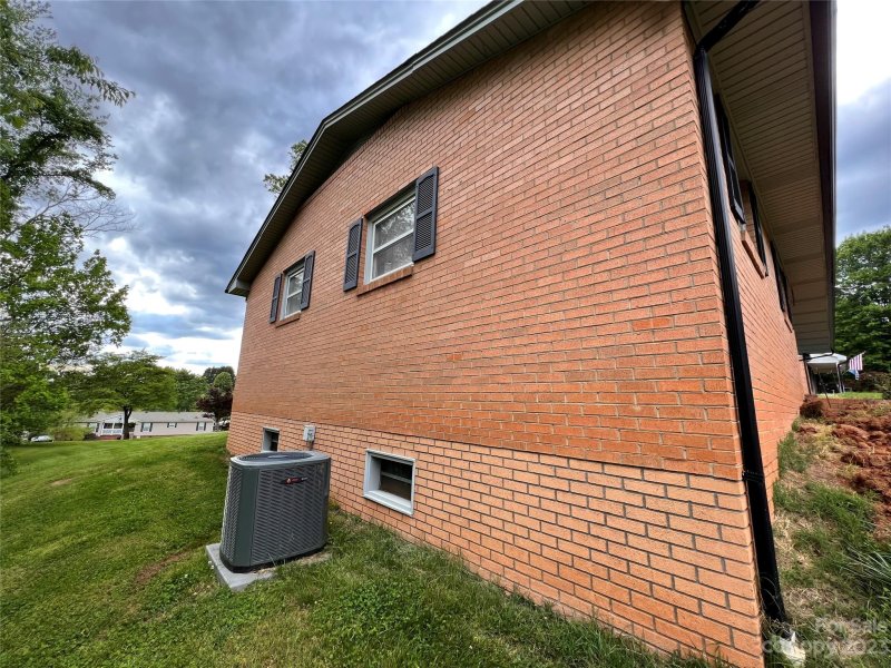 Property image 3 at 3842 Laurel Heights Drive, Morganton, NC 28655