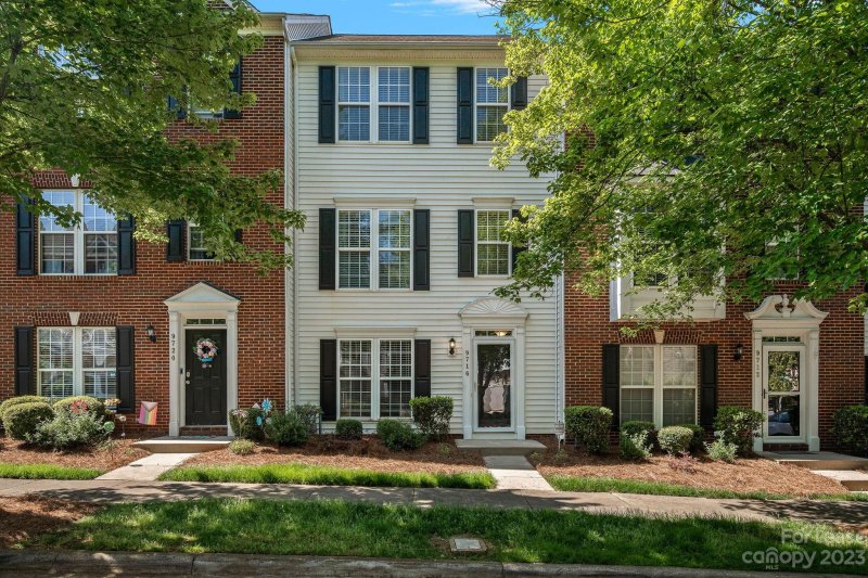 Property image 2 at 9716 Blossom Hill Drive, Huntersville, NC 28078