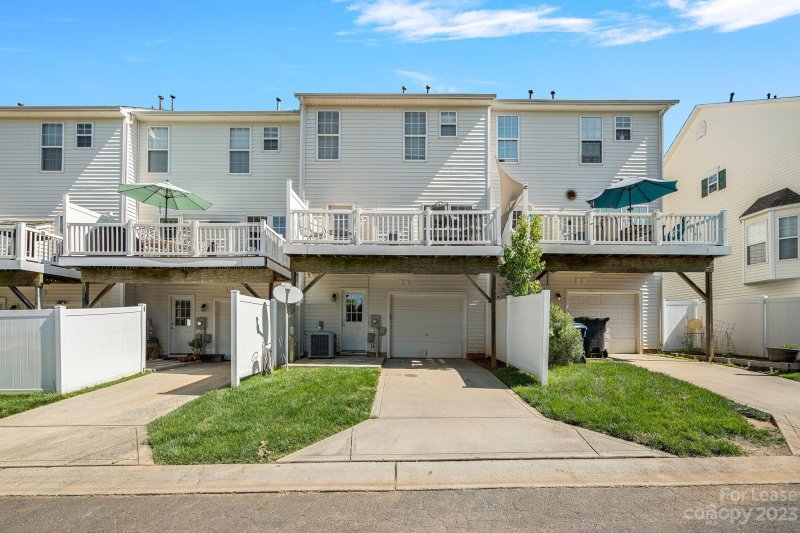 Property image 5 at 9716 Blossom Hill Drive, Huntersville, NC 28078