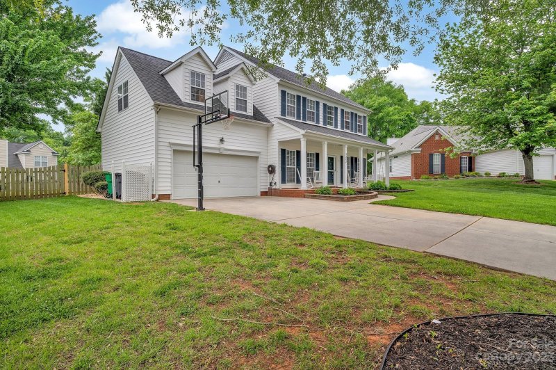 Property image 2 at 3305 Dunfield Court, Charlotte, NC 28269