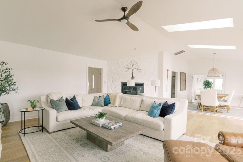 Property image 3 at 19709 Stough Farm Road, Cornelius, NC 28031