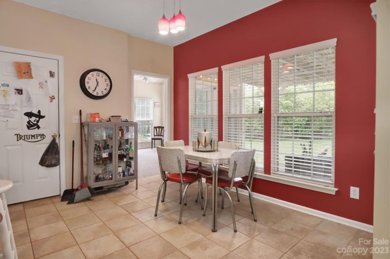 Property image 3 at 2016 Mt Isle Harbor Drive, Charlotte, NC 28214