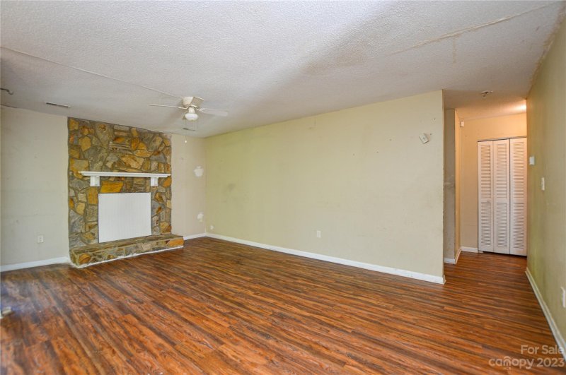 Property image 5 at 8128 Tiburon Circle, Charlotte, NC 28215