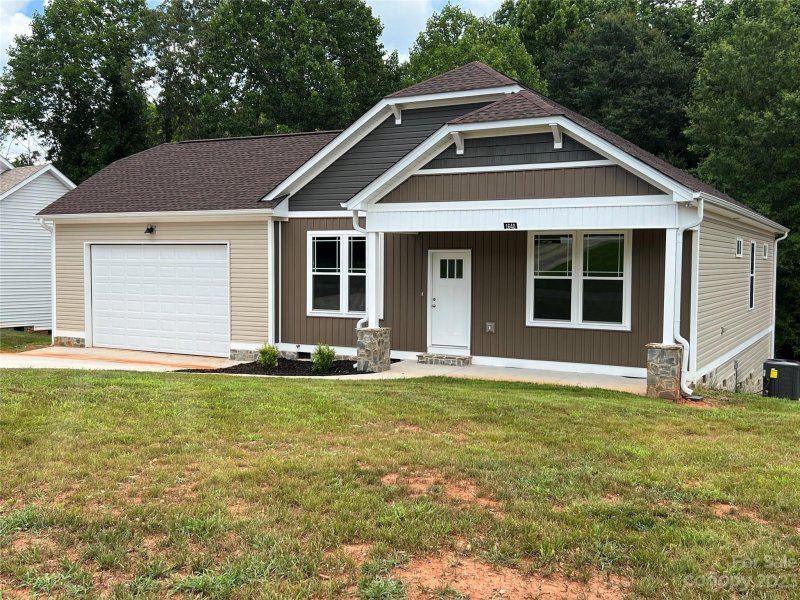 1640 Farmington Hills Drive