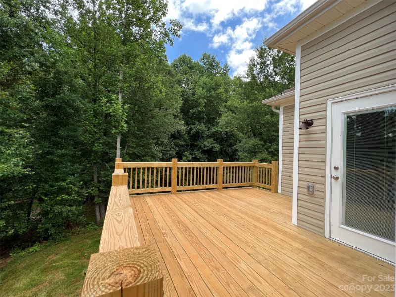 Property image 4 at 1640 Farmington Hills Drive, Conover, NC 28613