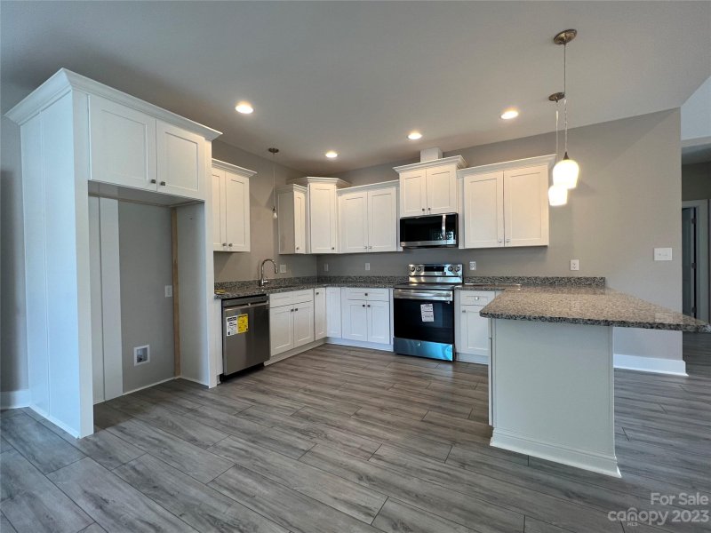 Property image 5 at 1640 Farmington Hills Drive, Conover, NC 28613