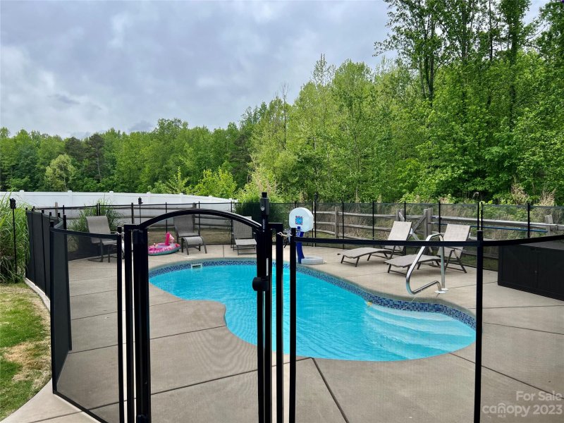 Property image 2 at 182 Bushney Loop, Mooresville, NC 28115