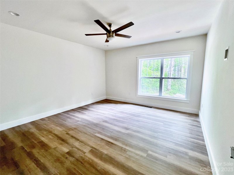 Property image 3 at 160 Cascade Ridge, Fairview, NC 28730