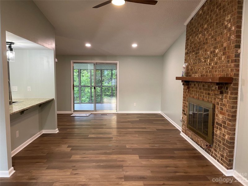 Property image 3 at 7939 Holly Hill Road, Charlotte, NC 28227