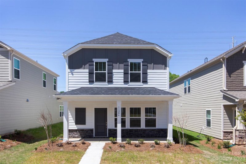 11206 Broadbent Court