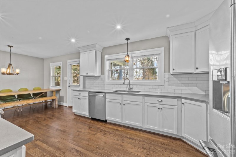 Property image 5 at 711 Pierce Avenue, Mount Holly, NC 28120