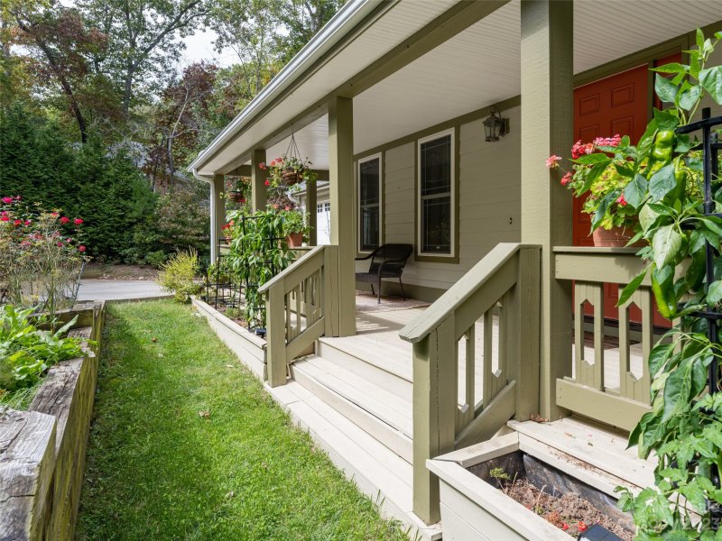 Property image 4 at 423 Purple Finch Court, Arden, NC 28704