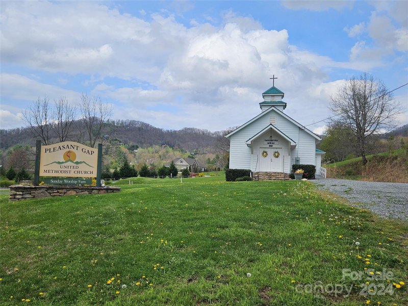 Property image 3 at 1559 Seven Glens Drive, Weaverville, NC 28787