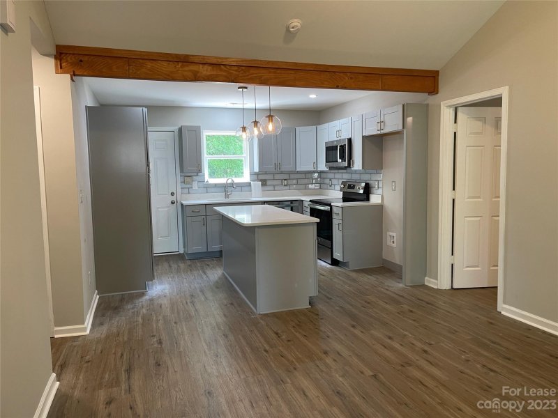 Property image 3 at 3613 Simmons Street, Charlotte, NC 28208