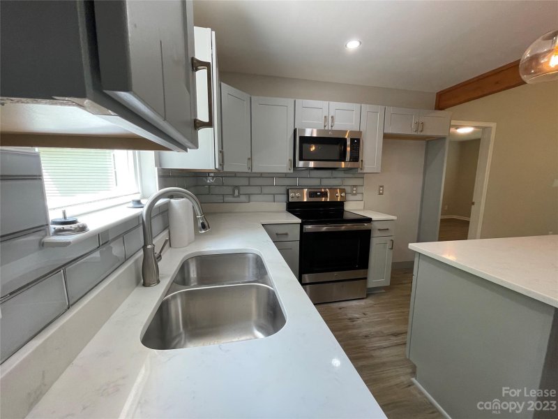 Property image 5 at 3613 Simmons Street, Charlotte, NC 28208