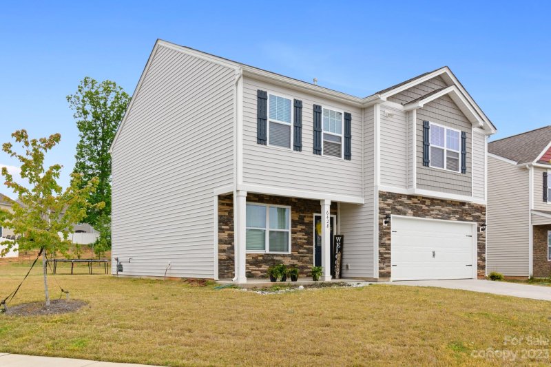 Property image 2 at 6428 Ellimar Field Lane, Charlotte, NC 28215