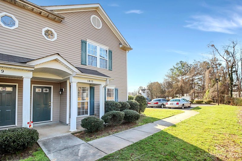 Property image 2 at 1815 Butterfly Lane, Charlotte, NC 28269