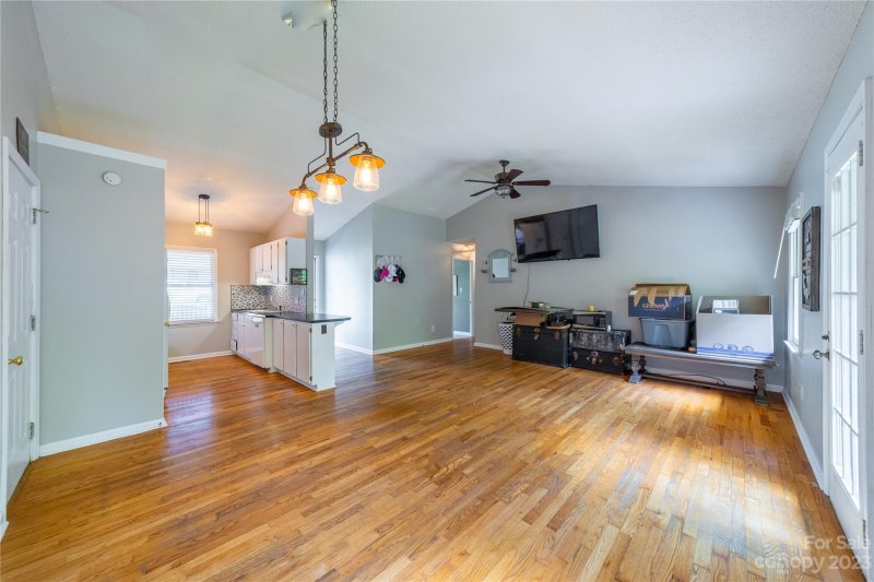 Property image 4 at 4739 33rd Street Drive, Hickory, NC 28601