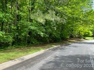 2698 Oakhurst Drive