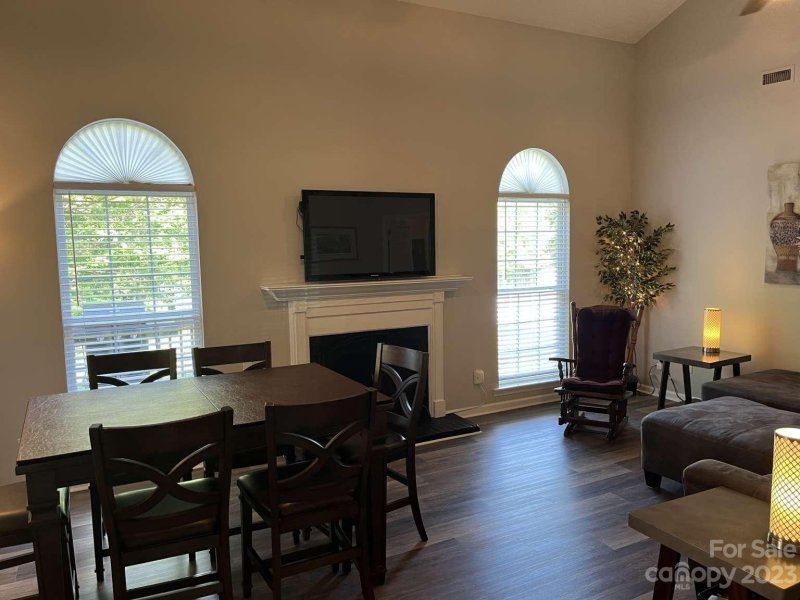 Property image 4 at 1949 Twin Ponds Drive, Hickory, NC 28602