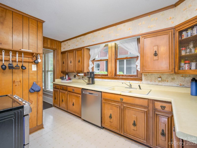 Property image 2 at 411 W Bank Street, Salisbury, NC 28144