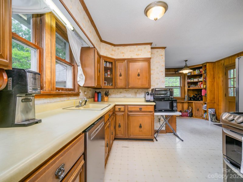 Property image 3 at 411 W Bank Street, Salisbury, NC 28144