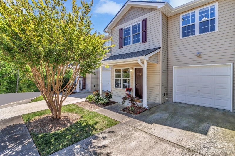 Property image 2 at 67 Yorktown Circle, Fletcher, NC 28732