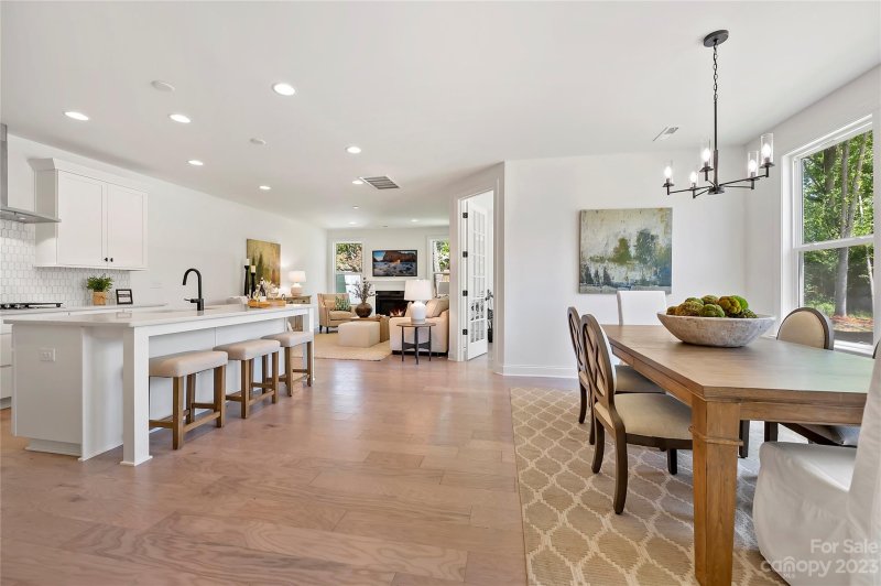 6007 Corbin Woods Court