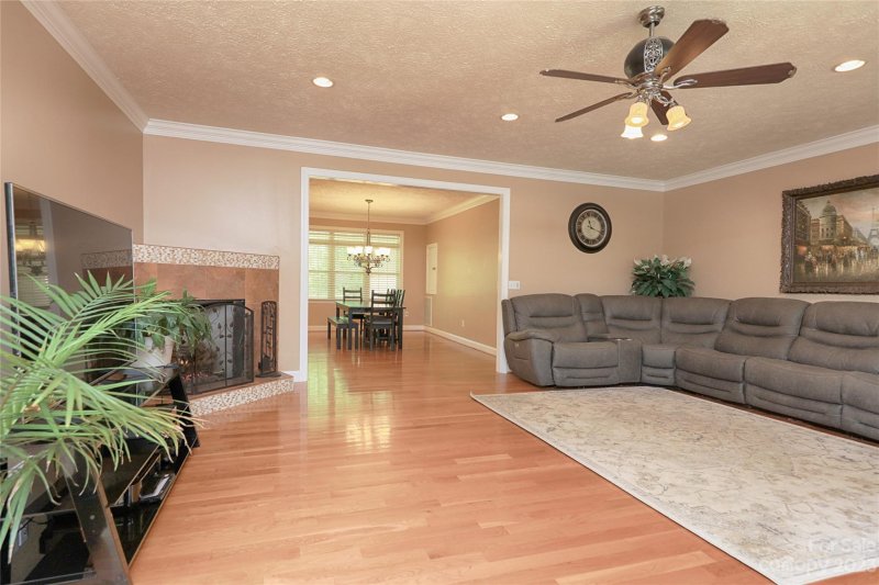 Property image 5 at 222 Carters Farm Drive, Statesville, NC 28625