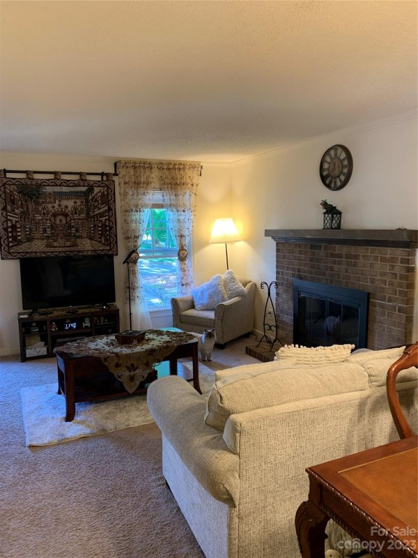 Property image 3 at 1501 Lansdale Drive, Charlotte, NC 28205