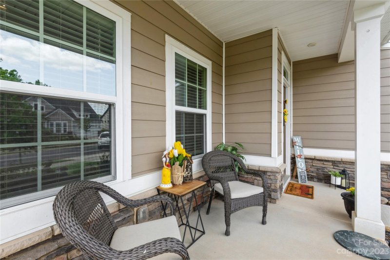 Property image 2 at 10378 Paper Birch Drive, Charlotte, NC 28215