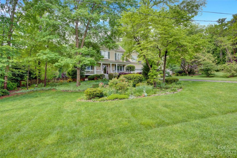 Property image 3 at 424 Robinson Road, Mooresville, NC 28117