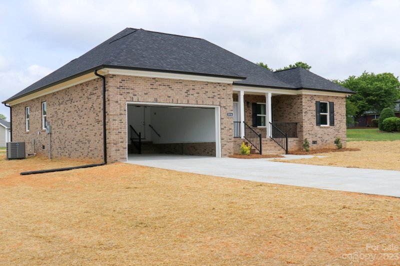 Property image 3 at 3516 Cloninger Road, Dallas, NC 28034