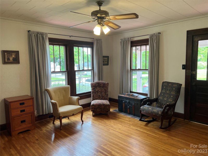 Property image 4 at 803 Maplewood Avenue, Kannapolis, NC 28081