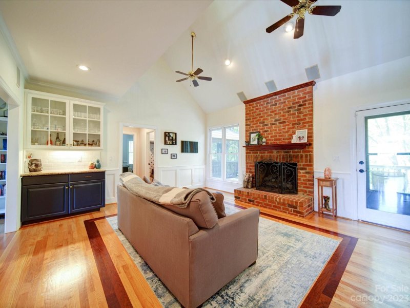 Property image 3 at 536 Beacon Knoll Lane, Fort Mill, SC 29708
