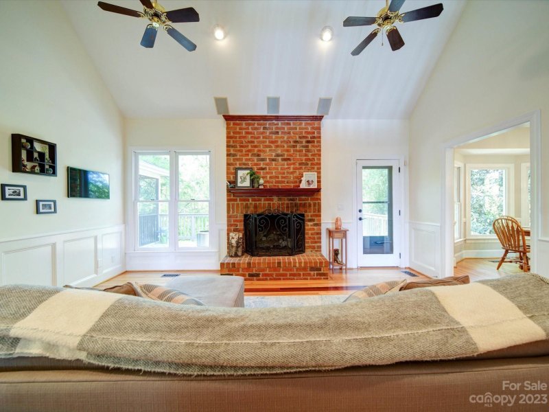 Property image 5 at 536 Beacon Knoll Lane, Fort Mill, SC 29708