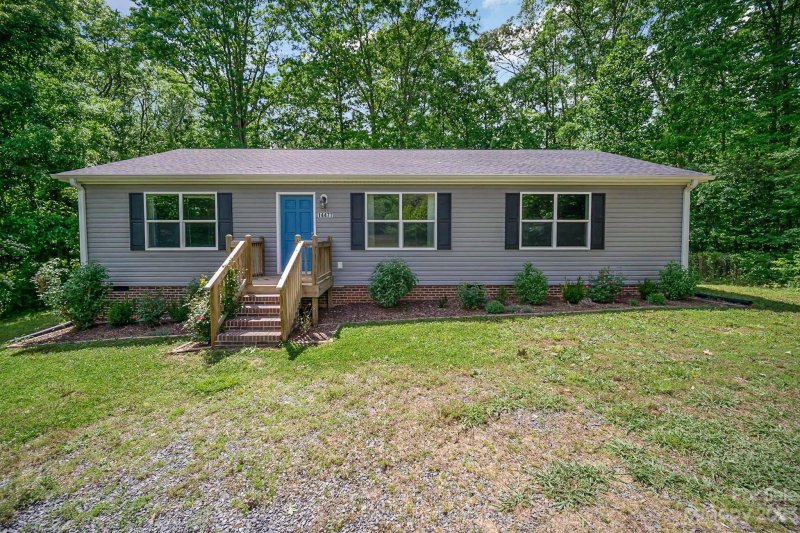 14477 Saint Simon Court