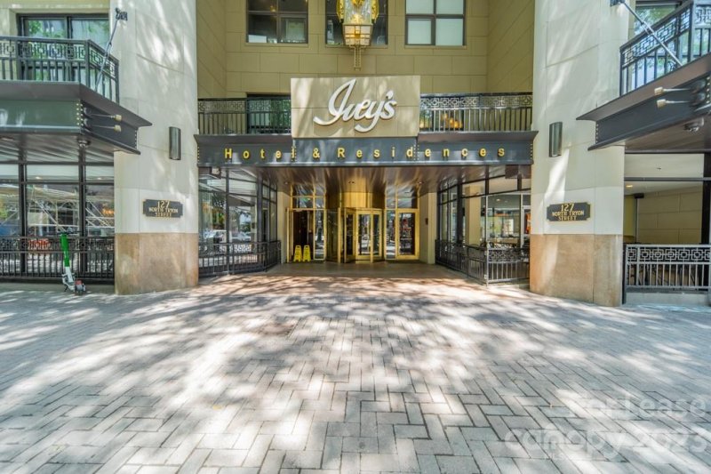 Property image 2 at 127 N Tryon Street, Charlotte, NC 28202