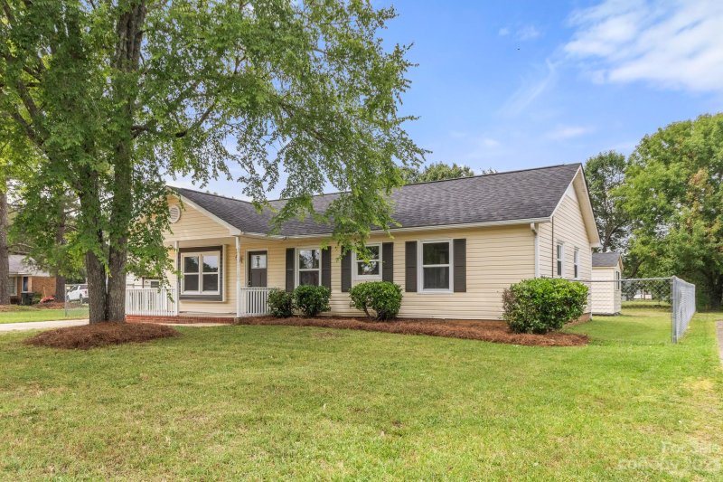 Property image 2 at 1121 Pearson Drive, Rock Hill, SC 29730