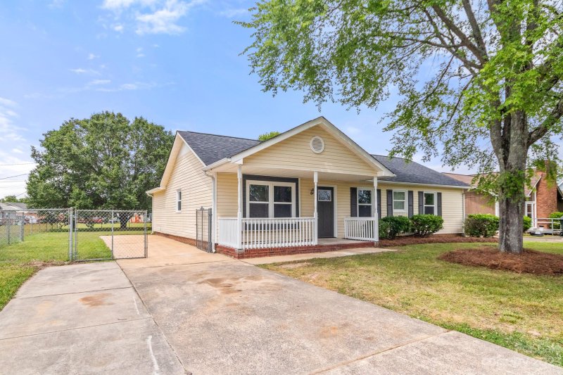 Property image 3 at 1121 Pearson Drive, Rock Hill, SC 29730